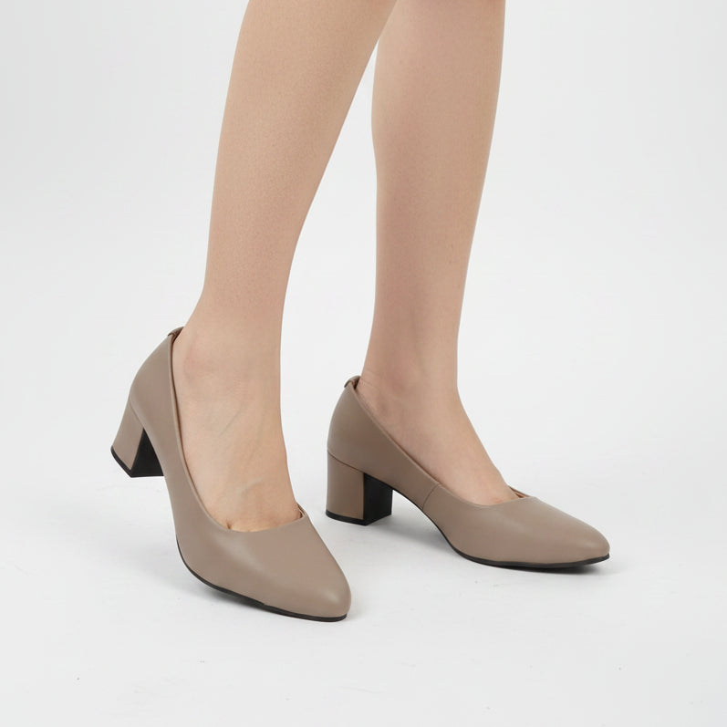 WOMEN FAWN COURT SHOES N269