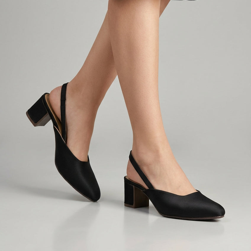 WOMEN BLACK COURT SHOES T841