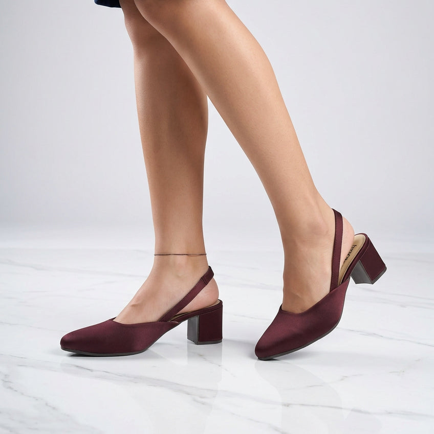 WOMEN MAROON COURT SHOES T841