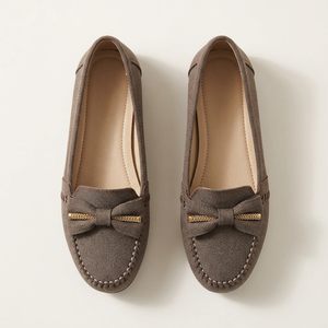 Brown H0206 women's moccasins, overhead view